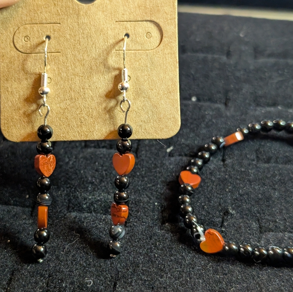 Handmade Black Onyx And Jasper Heart Earring And Bracelet Set - Picture 2 of 3